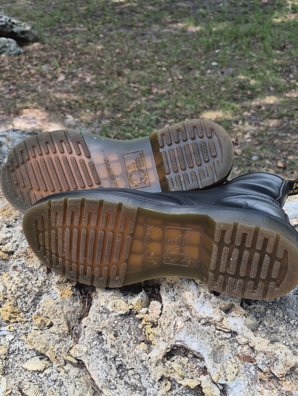 Dr. Martens The Original Air Cushion Sole Lace Up - Picture 3 of 12